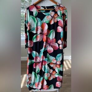 Tommy Hilfiger Floral Sheath Dress 3/4 Sleeve Floral Size 10 NWT